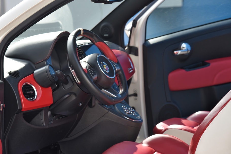 Abarth 50th Anniversario 595