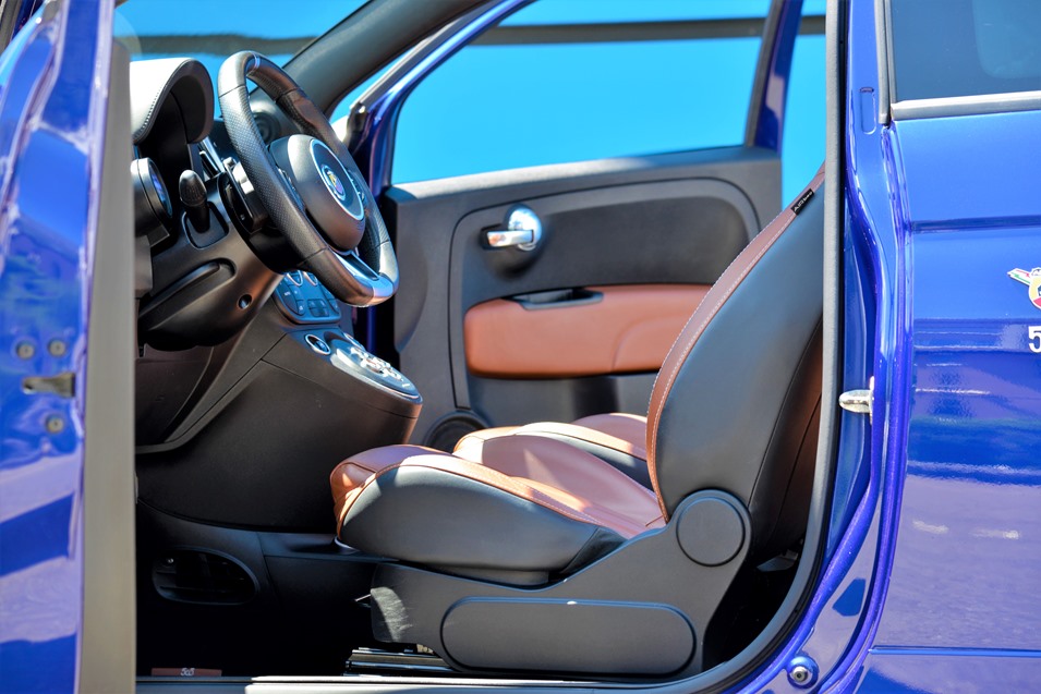 595 Abarth Cabrio