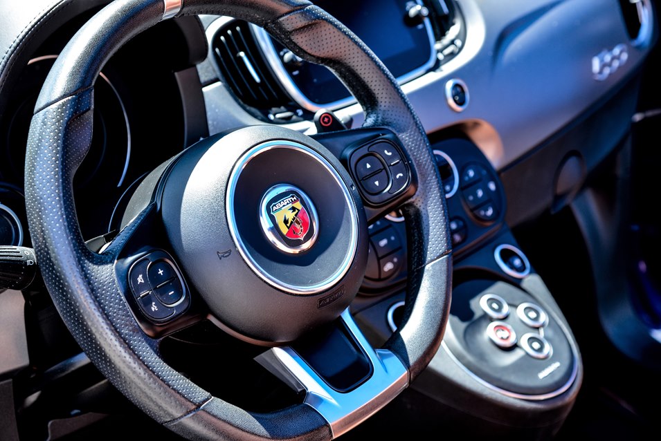 595 Abarth Cabrio