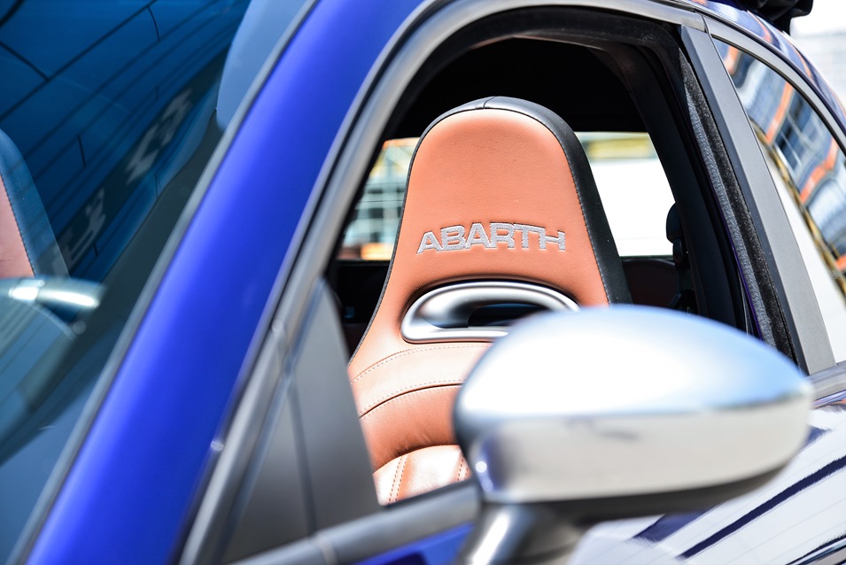 595 Abarth Cabrio