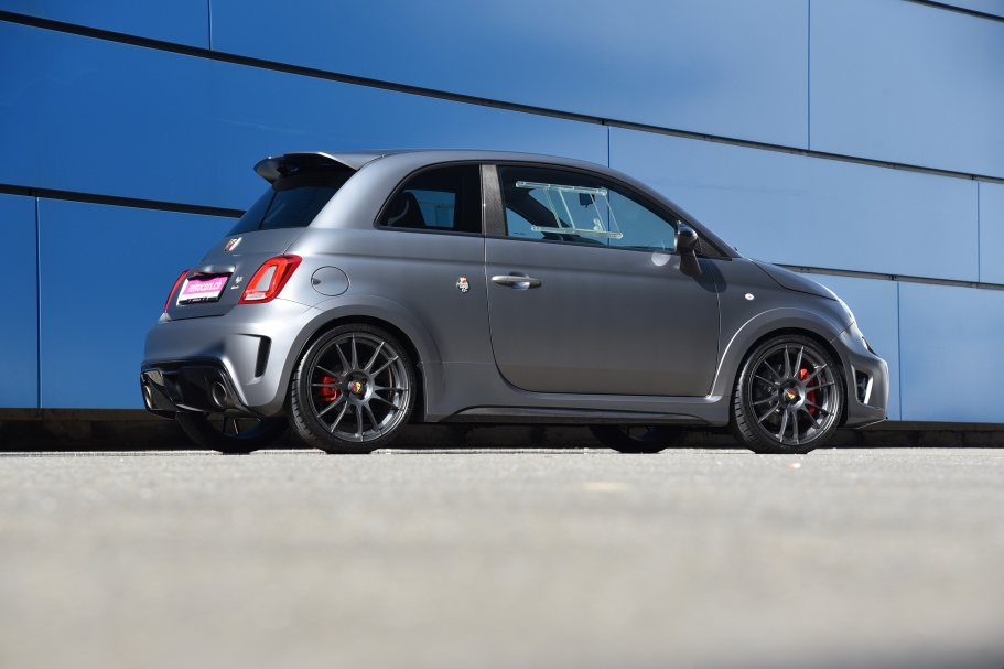 Abarth Biposto 695