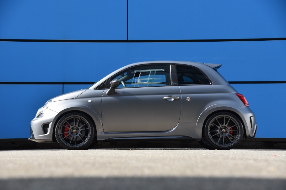 Abarth Biposto 695