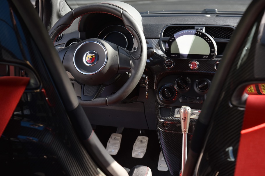 Abarth Biposto 695