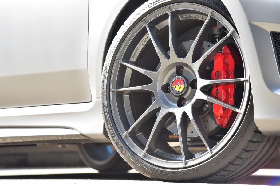 Abarth Biposto 695