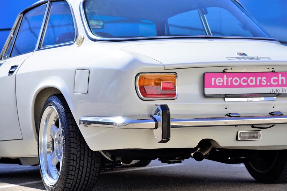 Alfa Romeo 1750 GTV