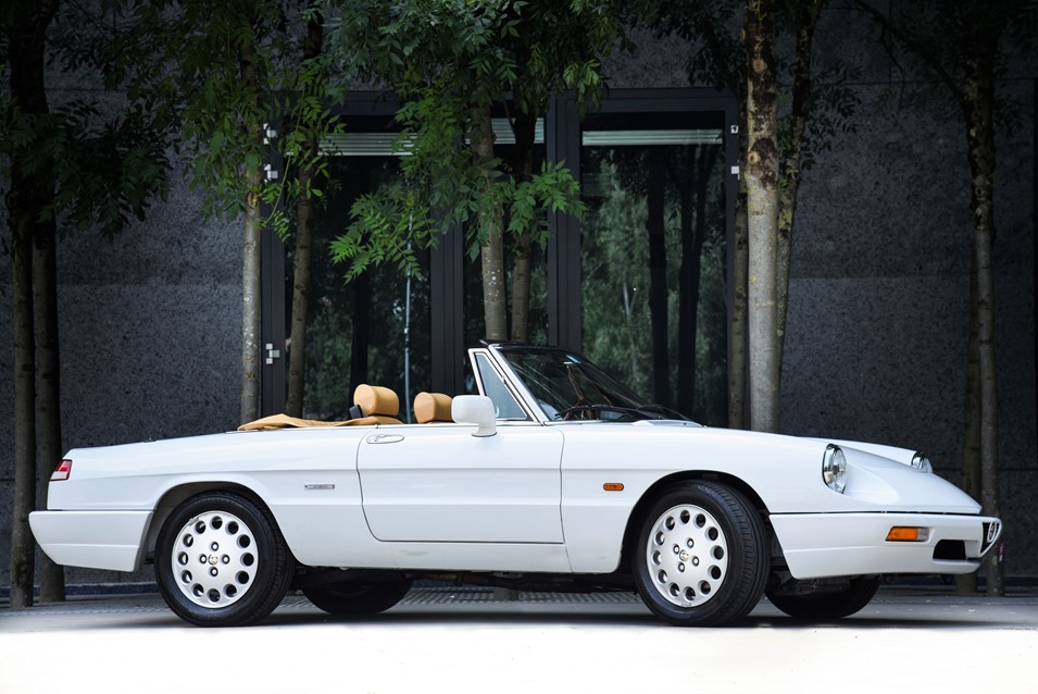 Alfa Romeo Spider 2.0