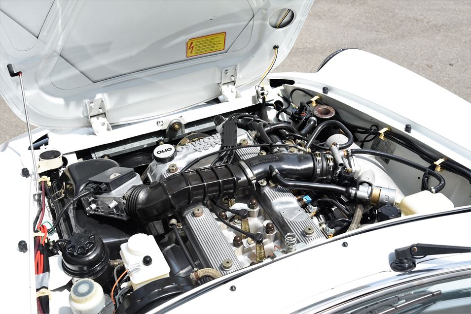 Alfa Romeo Spider 2.0