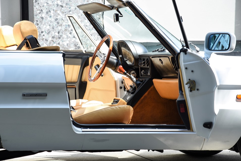 Alfa Romeo Spider 2.0