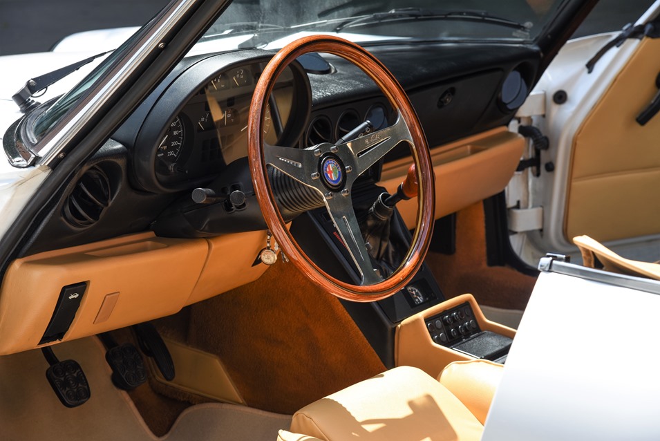 Alfa Romeo Spider 2.0
