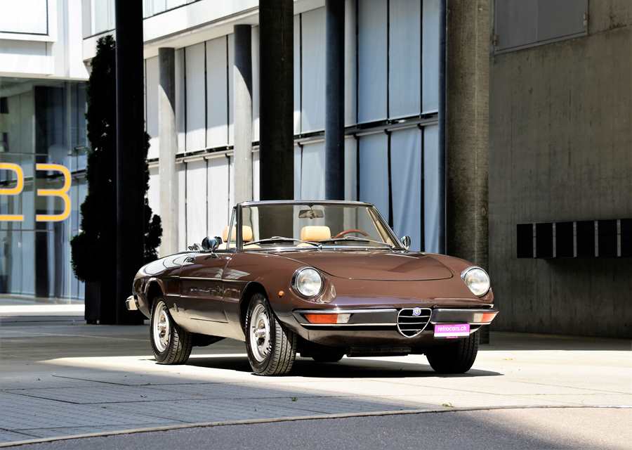 Alfa Romeo Spider 2000