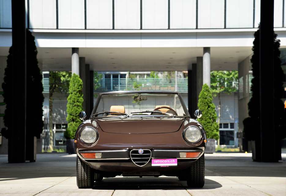 Alfa Romeo Spider 2000