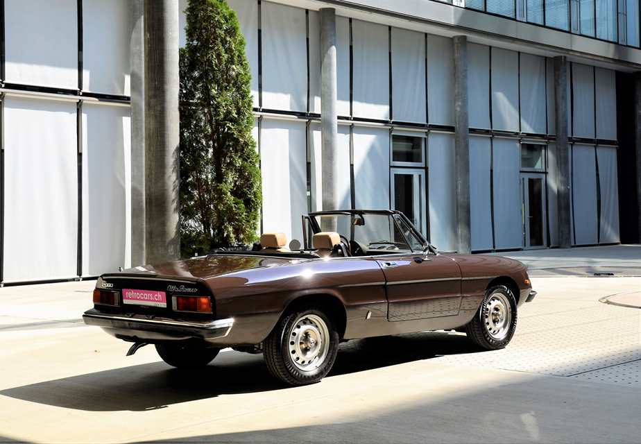Alfa Romeo Spider 2000