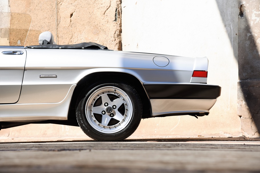 Alfa Spider QV Zender