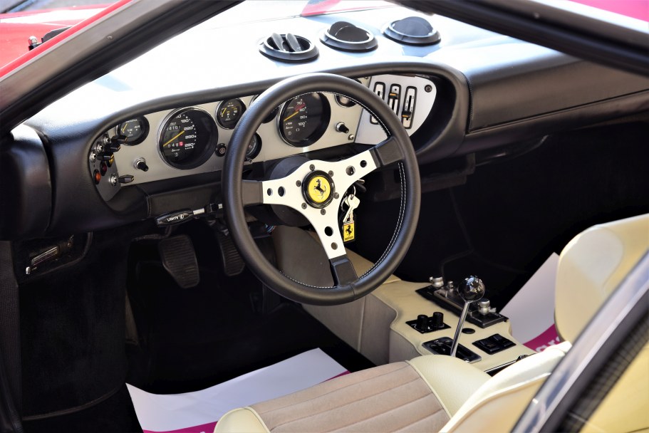 Ferrari Dino 308 GT4