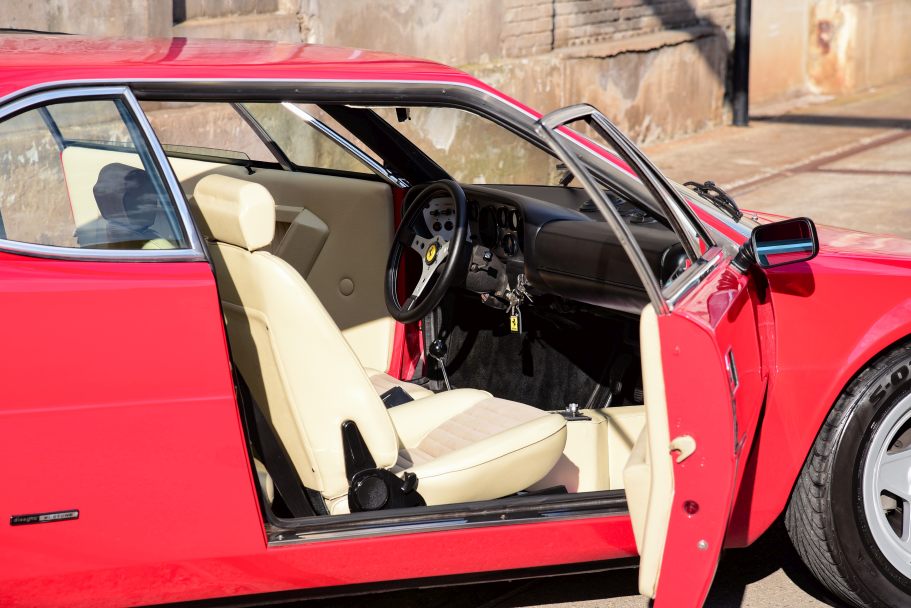 Ferrari Dino 308 GT4