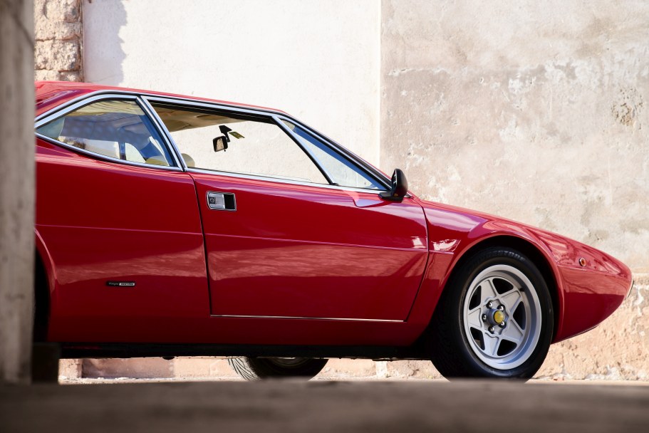 Ferrari Dino 308 GT4