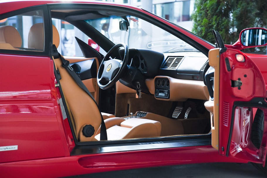 Ferrari F355