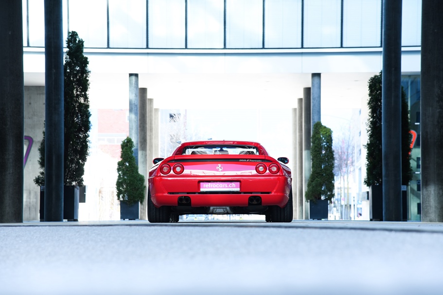 Ferrari F355
