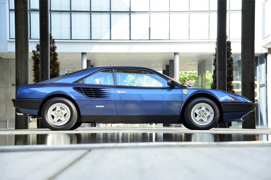 Ferrari Mondial QV