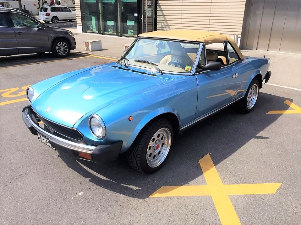 Fiat 124 DS Pininfarina Spider Europa Oldtimer - 1984