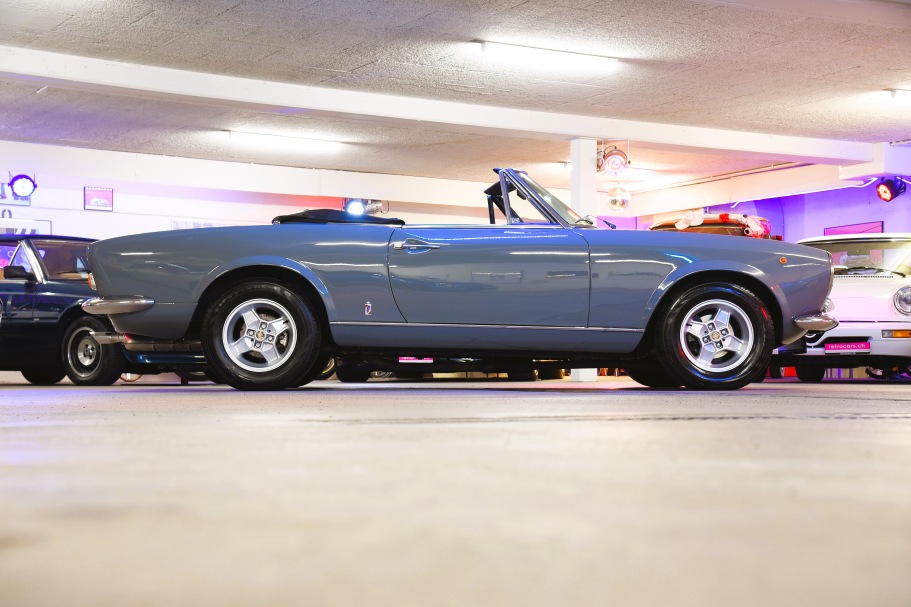 Fiat 124 Spider