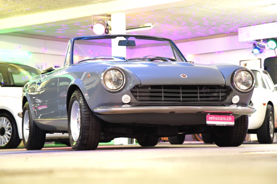 Fiat 124 Spider