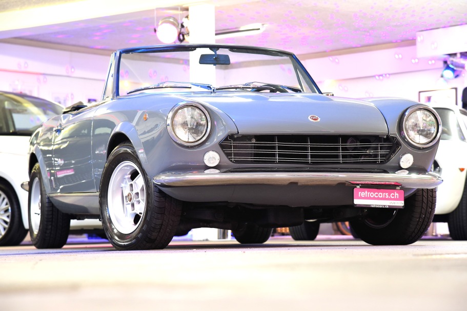 Fiat 124 Spider