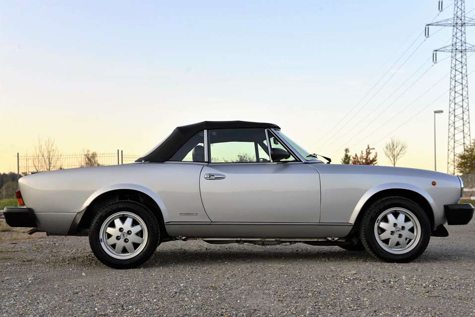 Fiat 124 Spider Europa DS