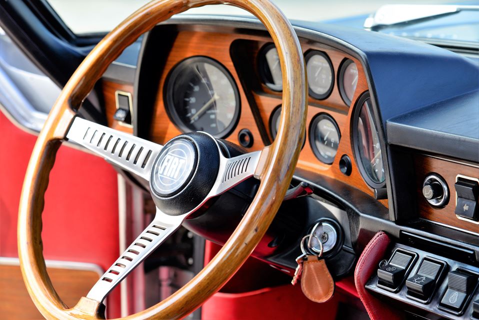 Fiat Dino 2400