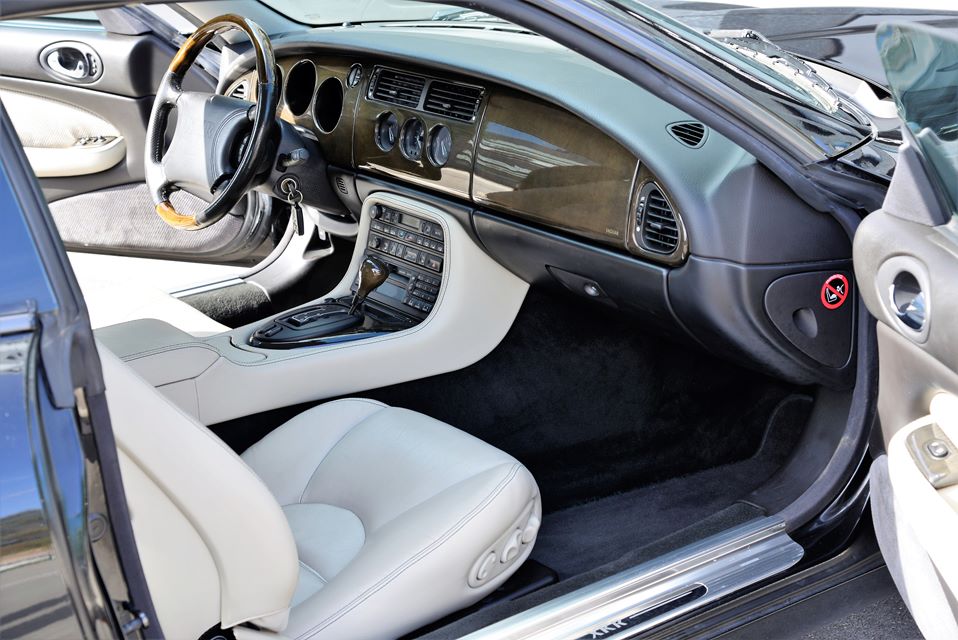 Jaguar XKR Coupe