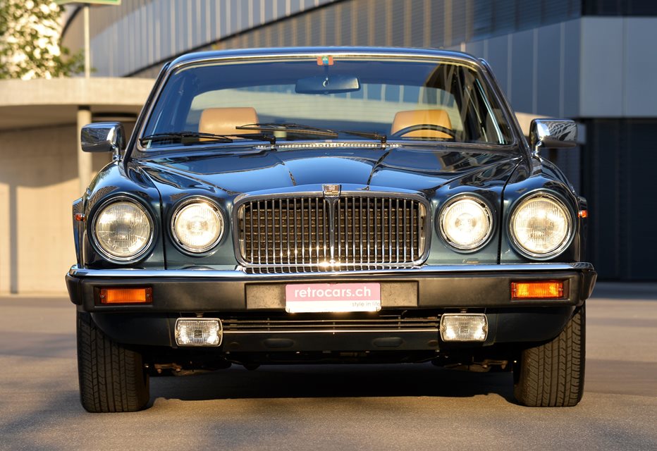 JAGUAR XJ12