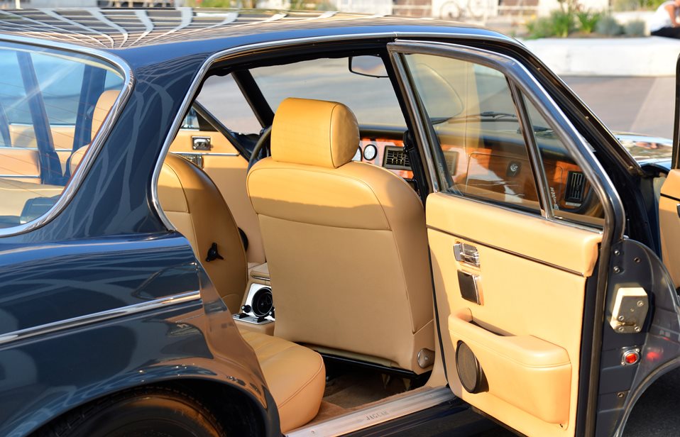 JAGUAR XJ12