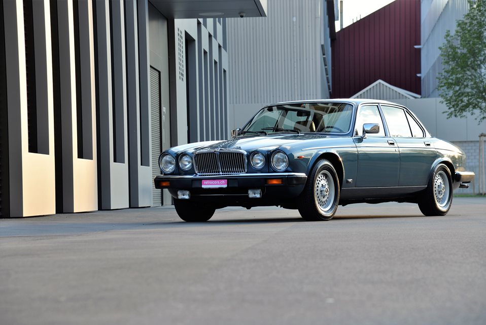JAGUAR XJ12