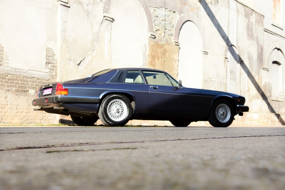 Jaguar XJS V12