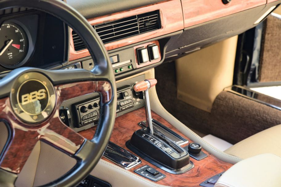 Jaguar XJS V12