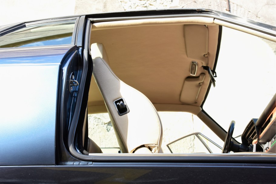 Jaguar XJS V12