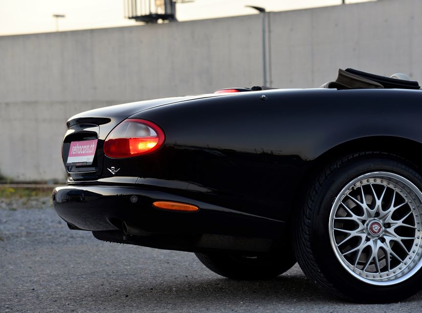 Jaguar XK8 Convertible