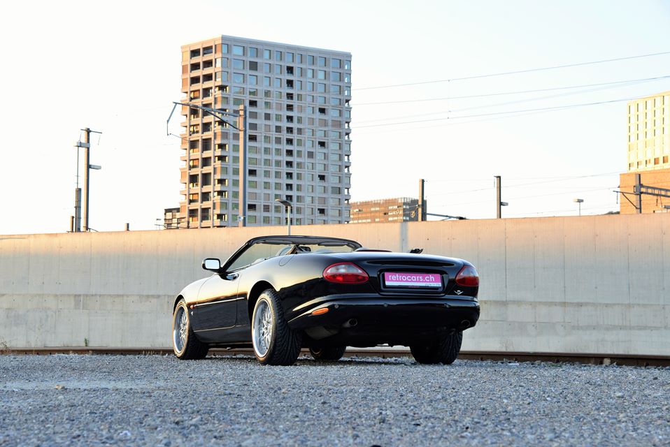 Jaguar XK8 Convertible