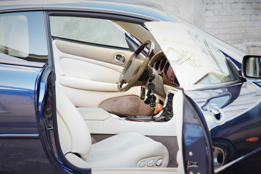 Jaguar XK8 Coupe