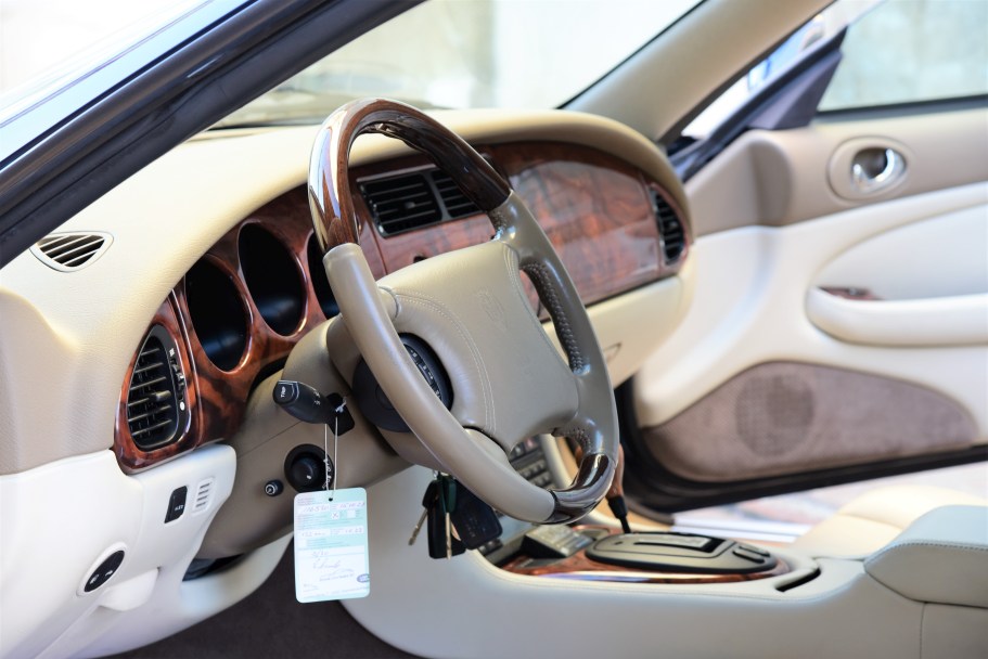 Jaguar XK8 Coupe