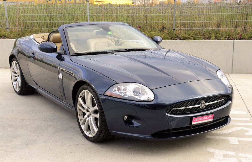 Jaguar XK 8