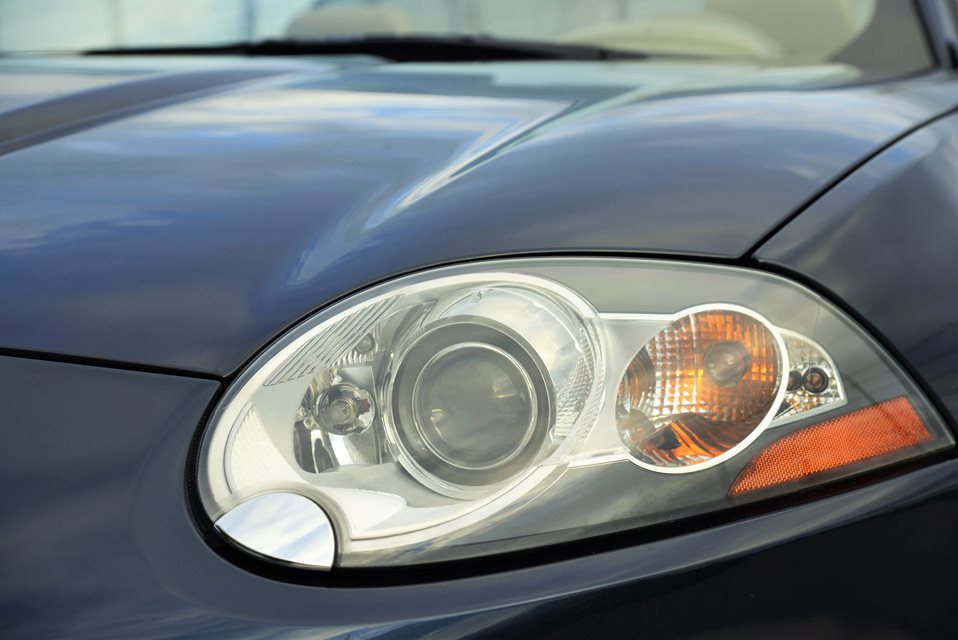 Jaguar XK 8