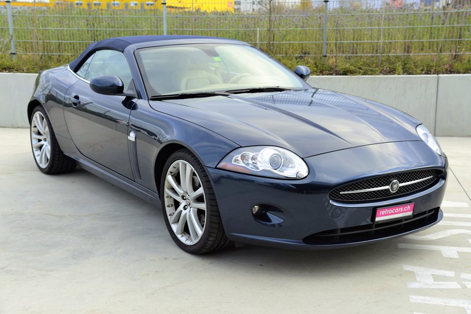 Jaguar XK 8