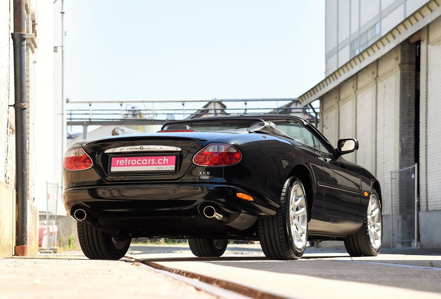 Jaguar XKR