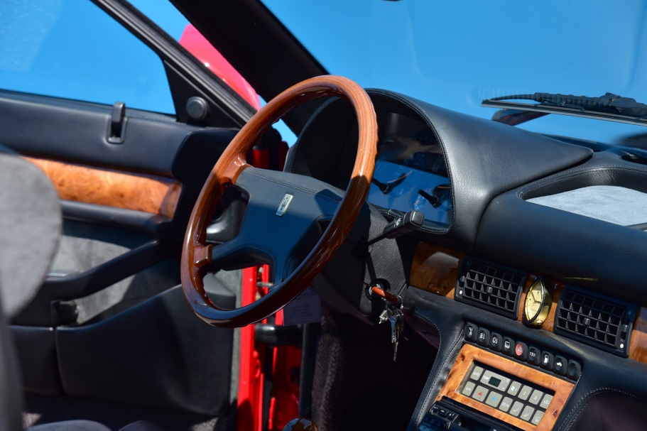 Maserati Karif