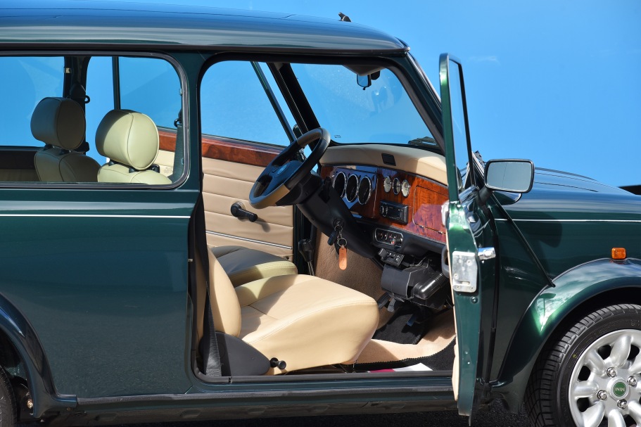 Mini Knightsbridge Final Edition