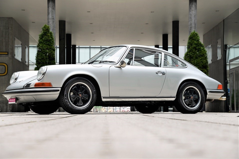 Porsche 911 2.2s