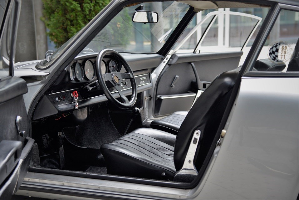 Porsche 911 2.2s