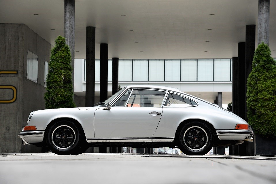 Porsche 911 2.2s
