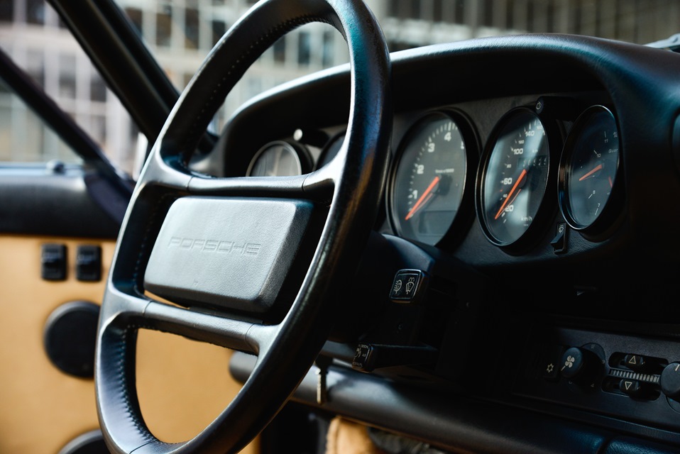 Porsche 911 Carrera 4